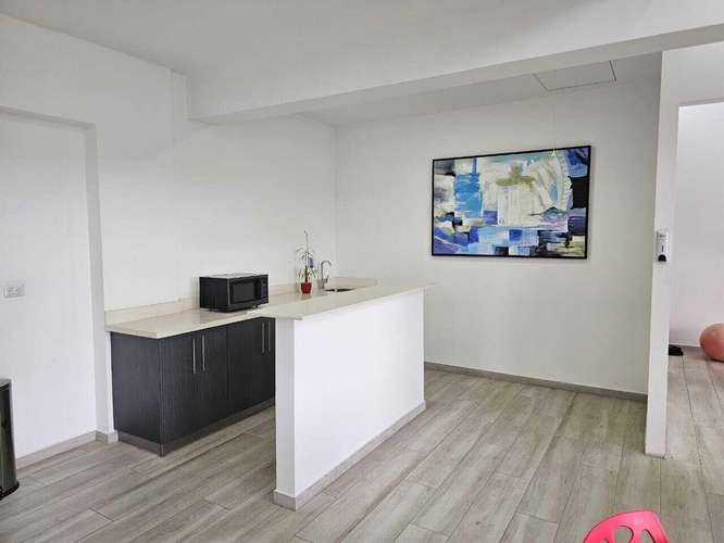 Moderno apartamento de 2 habitaciones en Guayabos, Curridabat con 2 parqueos y amenidades exclusivas - Imagen 17