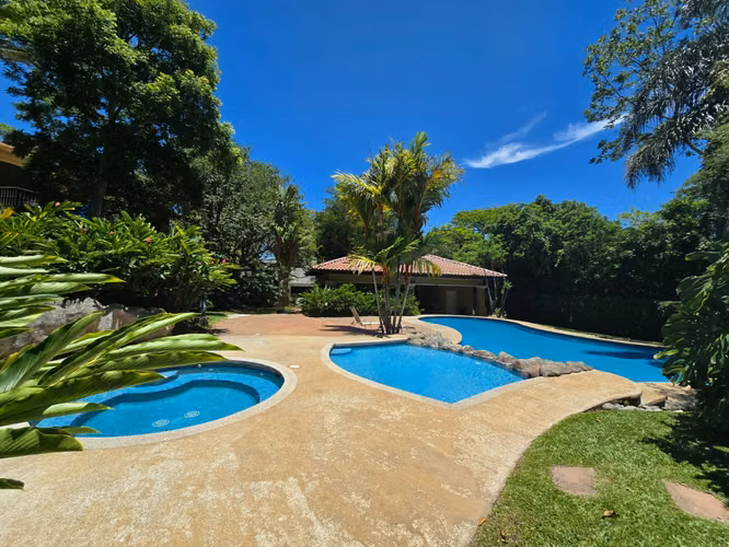 Venta Lote en Condominio Ciudad Colón Costa Rica - Imagen 1
