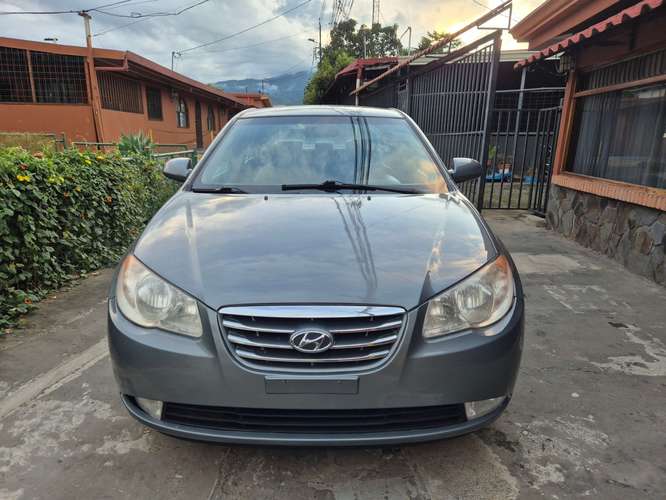 Hyundai elantra  - Imagen 3