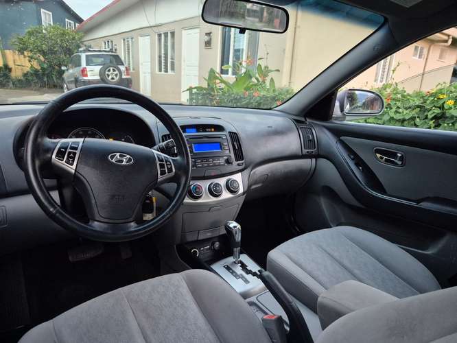 Hyundai elantra  - Imagen 4