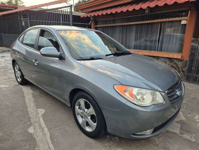 Hyundai elantra  - Imagen 1