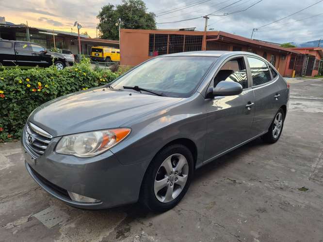 Hyundai elantra  - Imagen 5