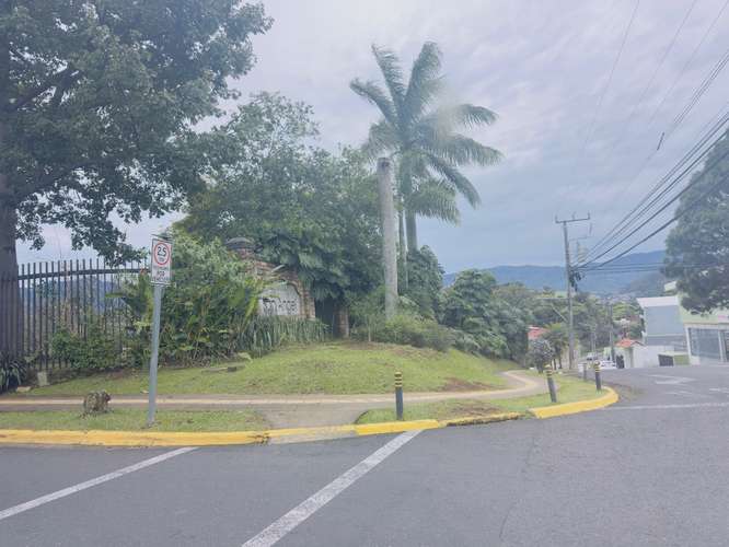 VENTA LOTE Lote  Residencial San Ángel, Curridabat | 418 m² con potencial para 3 apartamentos - Imagen 8