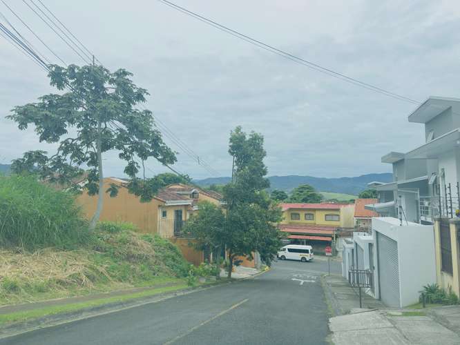 VENTA LOTE Lote  Residencial San Ángel, Curridabat | 418 m² con potencial para 3 apartamentos - Imagen 4