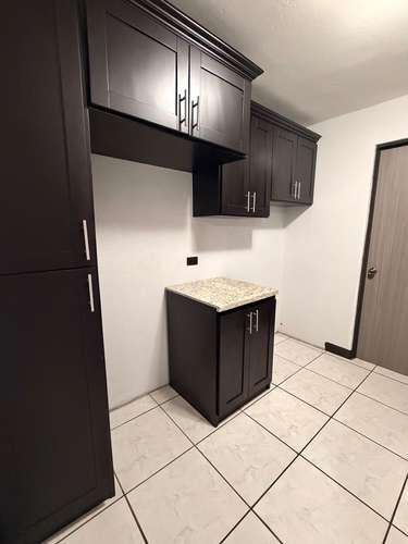 ALQUILER DE HERMOSA CASA POR REAL SANTAMARIA , ULLOA , HEREDIA , 3 HABITACIONES