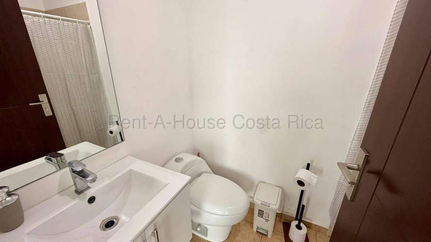 Apartamento moderno de 2 habitaciones en Eco Bambú Urbano, Hatillo: ideal para inversión y estilo de vida