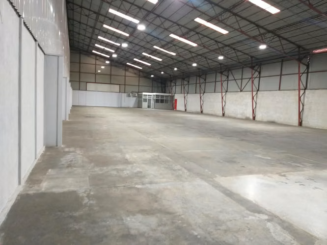 Bodega con Seguridad para Almacenamiento y Distribución en Tibas  - Imagen 3
