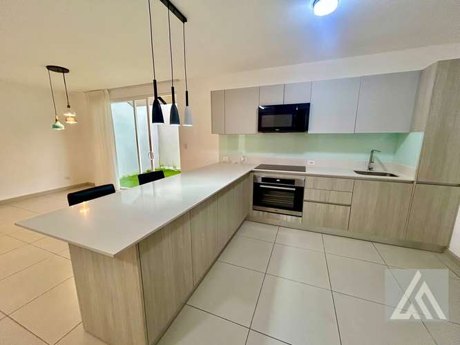 Hermosa casa en Rio Oro, Santa Ana, Condominio Nasara - Imagen 7
