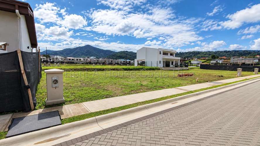 Venta de lote en condominio avenida del Este Curridabat - Imagen 5