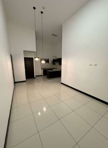 Apartamento de 3 habitaciones en alquiler en La Guácima, Condominio Los Príncipes: piscina y seguridad 24 horas - Imagen 5