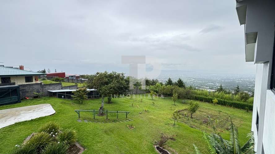 SE ALQUILA CASA AMUEBLADA SAN JOSE DE LA MONTAÑA BARVA HEREDIA ZSP10