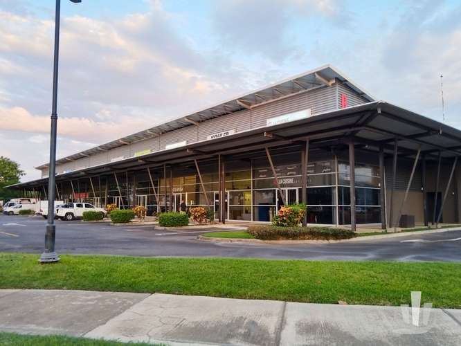 Local Comercial con Oficinas y Bodega en Venta | Junto a Porcelanosa - Imagen 4