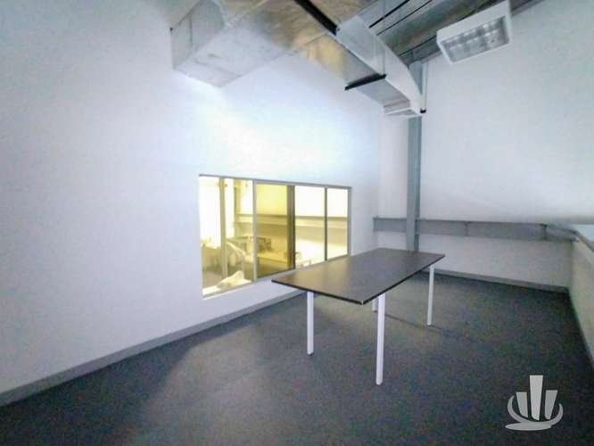 Local Comercial con Oficinas y Bodega en Venta | Junto a Porcelanosa - Imagen 13
