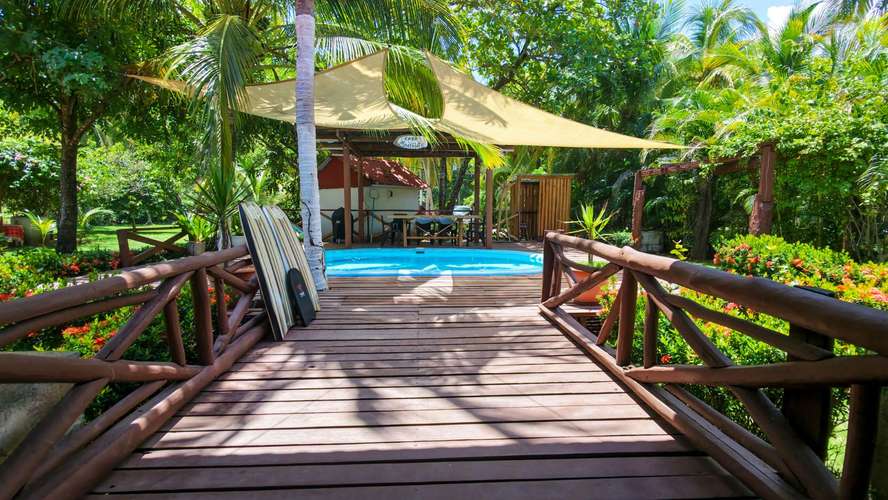 Alquiler vacacional casa de 4 dormitorios con piscina y frente al mar Playa San Miguel en Nandayure, Guanacaste
