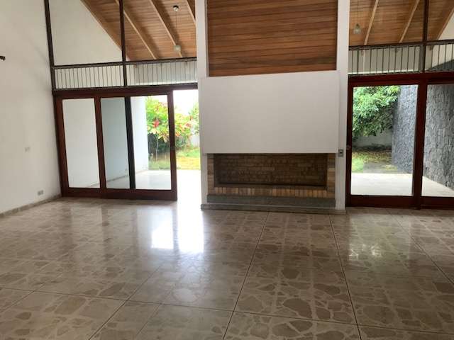 Casa en alquiler  para oficinas en Moravia - Los Colegios - 