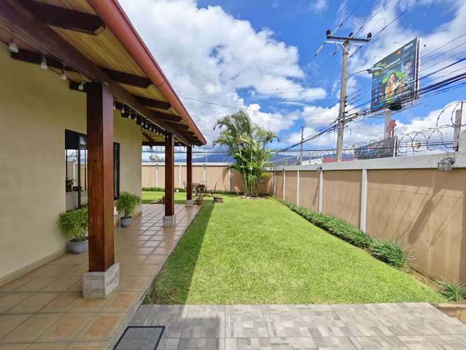 PROPIEDAD DE USO MIXTO EN HEREDIA | IDEAL PARA RESTAURANTE O COMERCIO