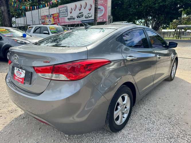 HYUNDAI AVANTE GDI-2014-AUTOMATICO-SHIFT TRONIC-6.475.000