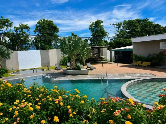 Hermosa casa en alquiler, condominio NAOS, San Joaquin de Flores, tres habitaciones - Imagen 2
