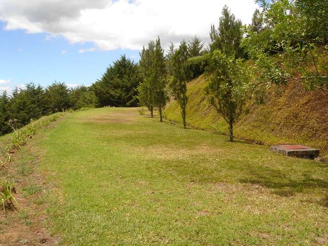 SE VENDE hermosa propiedad de 10,446m2 en Santa Barbara de Heredia, con vistas increíbles.