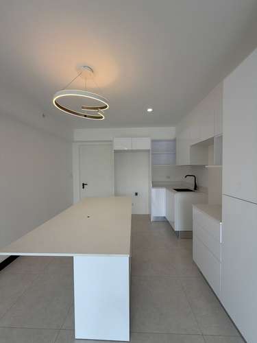 SE ALQUILA hermoso apartamento NUEVO de 2 habitaciones en Khaya Ruta 1 (Torres de Heredia) $1200 USD