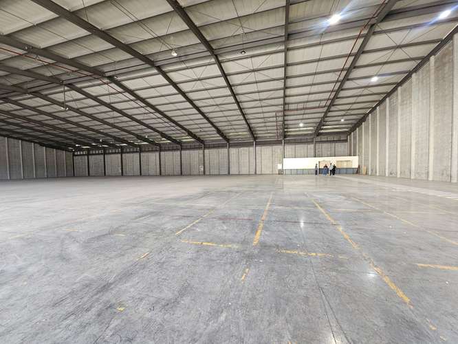 Bodega moderna de 3744 m² en condominio industrial Ciruelas, Alajuela, con seguridad 24 horas - Imagen 5