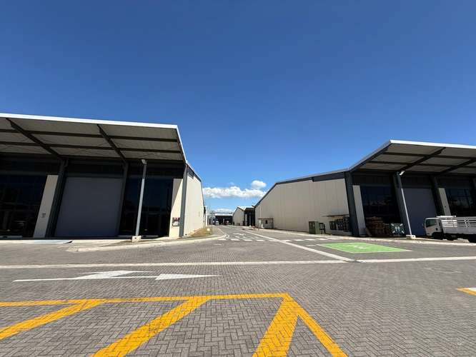 Bodega moderna de 3744 m² en condominio industrial Ciruelas, Alajuela, con seguridad 24 horas - Imagen 8