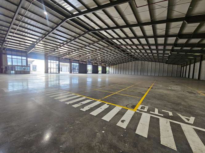 Bodega moderna de 3744 m² en condominio industrial Ciruelas, Alajuela, con seguridad 24 horas - Imagen 9