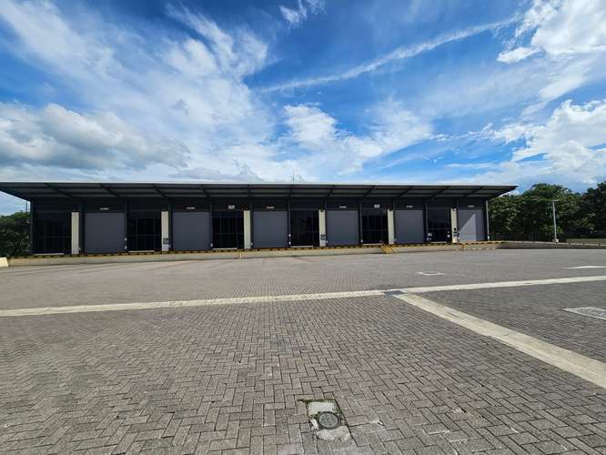 Bodega moderna de 3744 m² en condominio industrial Ciruelas, Alajuela, con seguridad 24 horas - Imagen 12