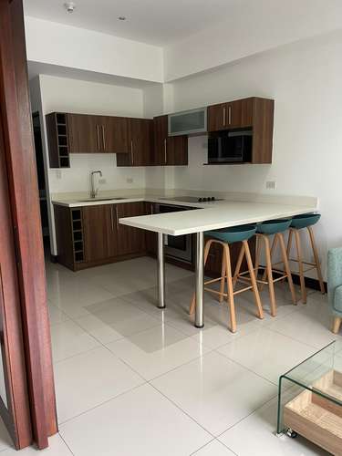Alquiler de apartamento amoblado en Santa Ana