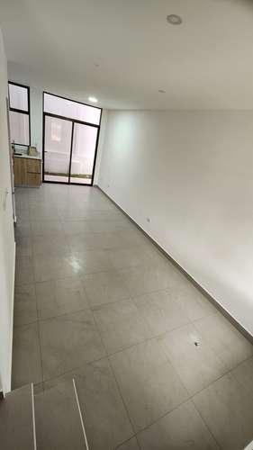 Casa moderna de 2 niveles en Condominio Brisas del Río, Alajuelita, con piscina y seguridad 24 horas - Imagen 7