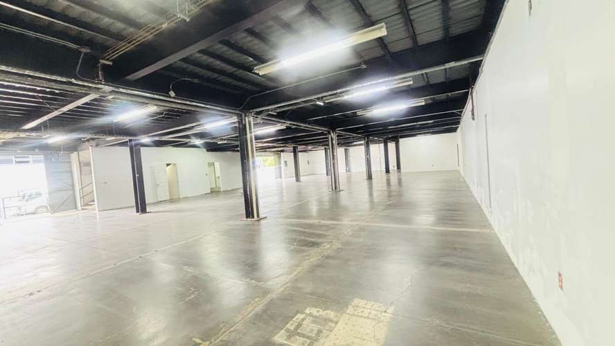 Bodega / Local Comercial de 515 m² en Alquiler Brasil de Santa Ana KVV - Imagen 8