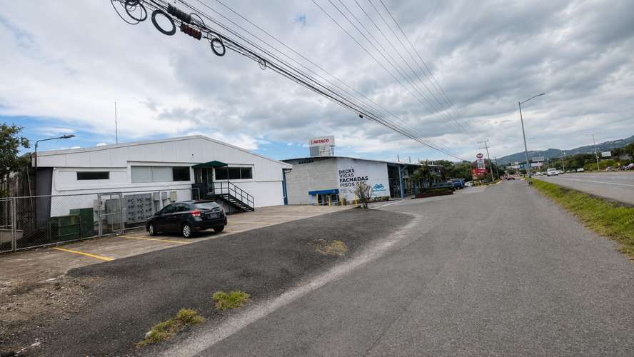 Bodega / Local Comercial en Alquiler – Parque Industrial del Oeste KVV - Imagen 2