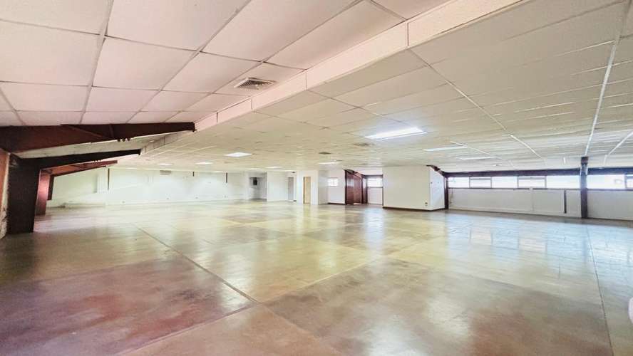 Bodega / Local Comercial en Alquiler – Parque Industrial del Oeste KVV - Imagen 5