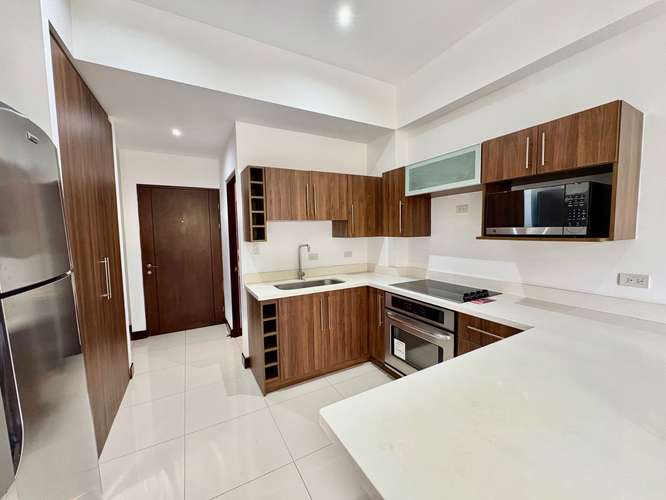 SANTA ANA! APARTAMENTO AMUEBLADO EN MONTESOL 1HAB/1.5BAÑOS/1PARQUEO - Imagen 7
