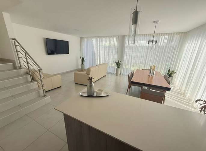 Hermosa casa en Condominio La Arboleda en La Ribera de Belen, 3 habitaciones, 3 parqueos