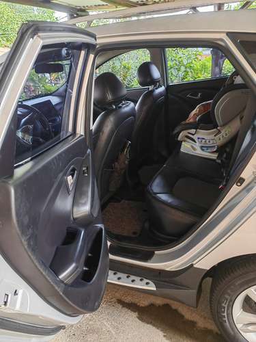 Hyundai Tucson 2010 ¡Confiabilidad, espacio y potencia en un solo SUV! Perfecta para la familia o para quienes buscan co