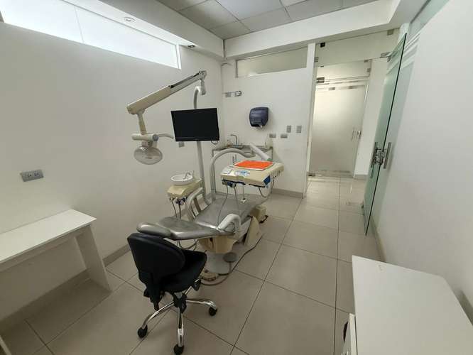 Alquiler consultorio odontologia San José Centro - Imagen 5