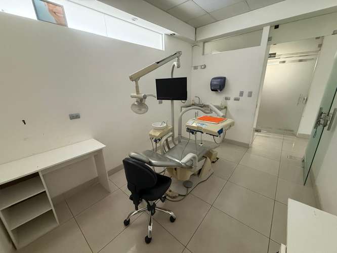Alquiler consultorio odontologia San José Centro - Imagen 8