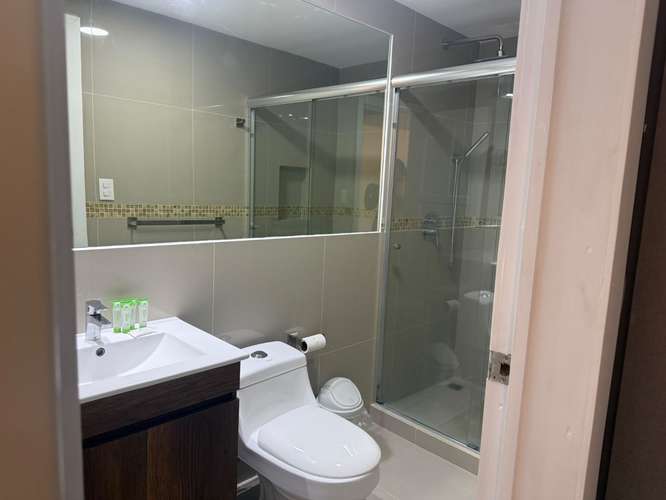 Exclusivo apartamento amueblado de 2 habitaciones en Villaggio Flor de Pacífico, Playa Potrero