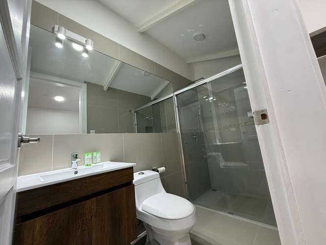 Exclusivo apartamento amueblado de 2 habitaciones en Villaggio Flor de Pacífico, Playa Potrero