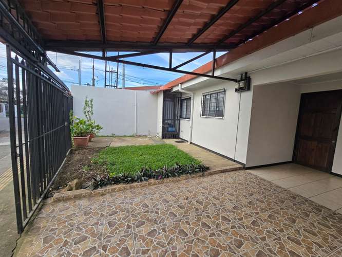 ALQUILER DE CASA EN SAN JOAQUIN, BARRIO SANTA MARTA - Imagen 17