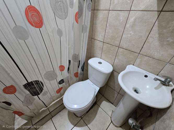 ALQUILER DE CASA EN SAN JOAQUIN, BARRIO SANTA MARTA - Imagen 6
