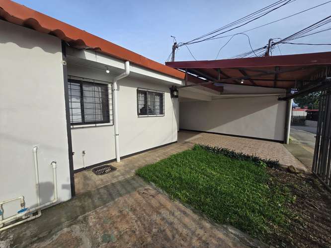 ALQUILER DE CASA EN SAN JOAQUIN, BARRIO SANTA MARTA - Imagen 3