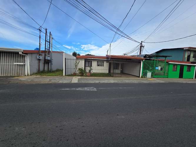 ALQUILER DE CASA EN SAN JOAQUIN, BARRIO SANTA MARTA - Imagen 19