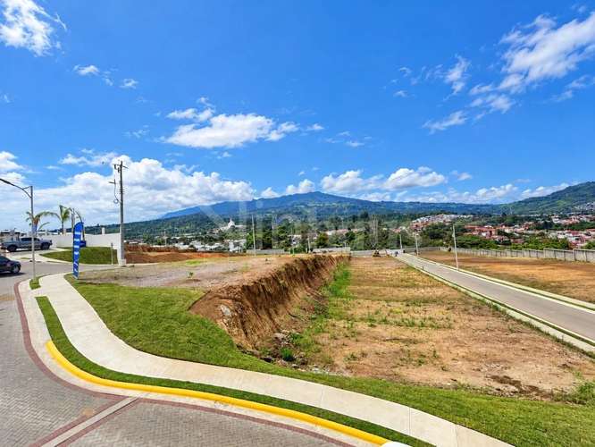 Oportunidad Lote en Condominio Acqua 