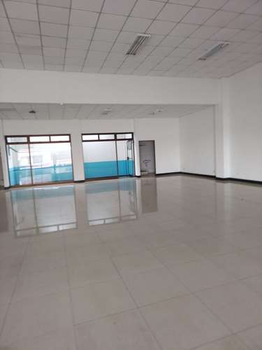 Edificio Comercial