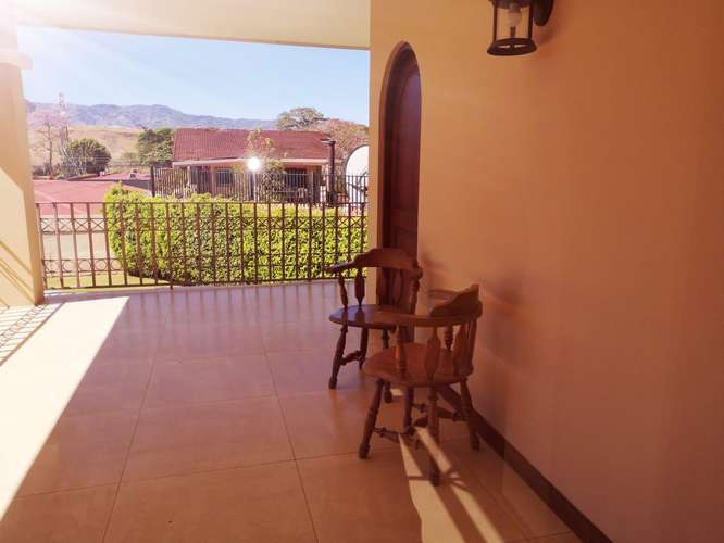 Casa amueblada en alquiler con terraza y vista al campo de golf - Imagen 7