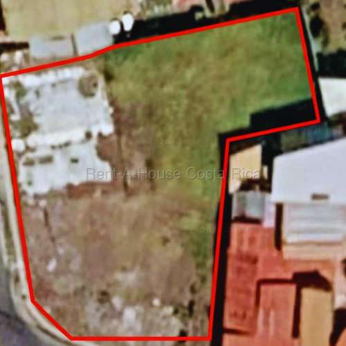 Lote comercial esquinero en San Pablo de Heredia 27-351