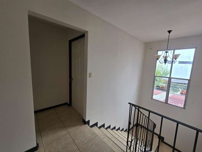 *Venta de hermosa casa en Mercedes Norte, Heredia - Imagen 12