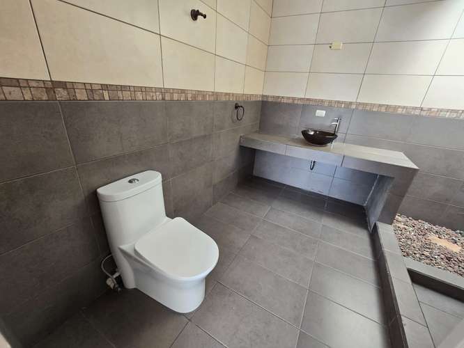 *Venta de hermosa casa en Mercedes Norte, Heredia - Imagen 19
